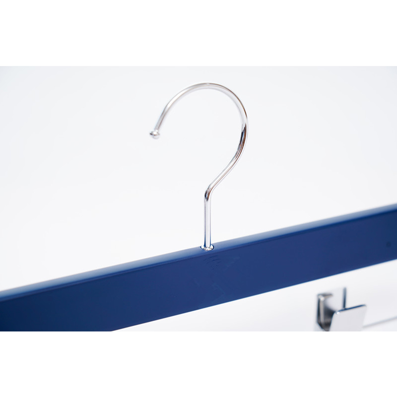 Ultrasonically Welded Blue Rubber Soft-Touch Plastic Bottom Clips Hanger