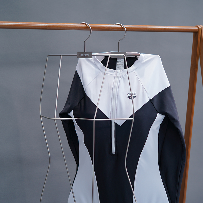 Classic Swimsuit Metal Hanger with LOGO Plate