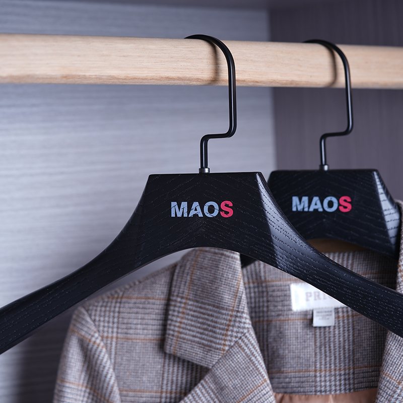 Luxury Camellia Wood Hanger without Clear Grey Soft Touch Painting