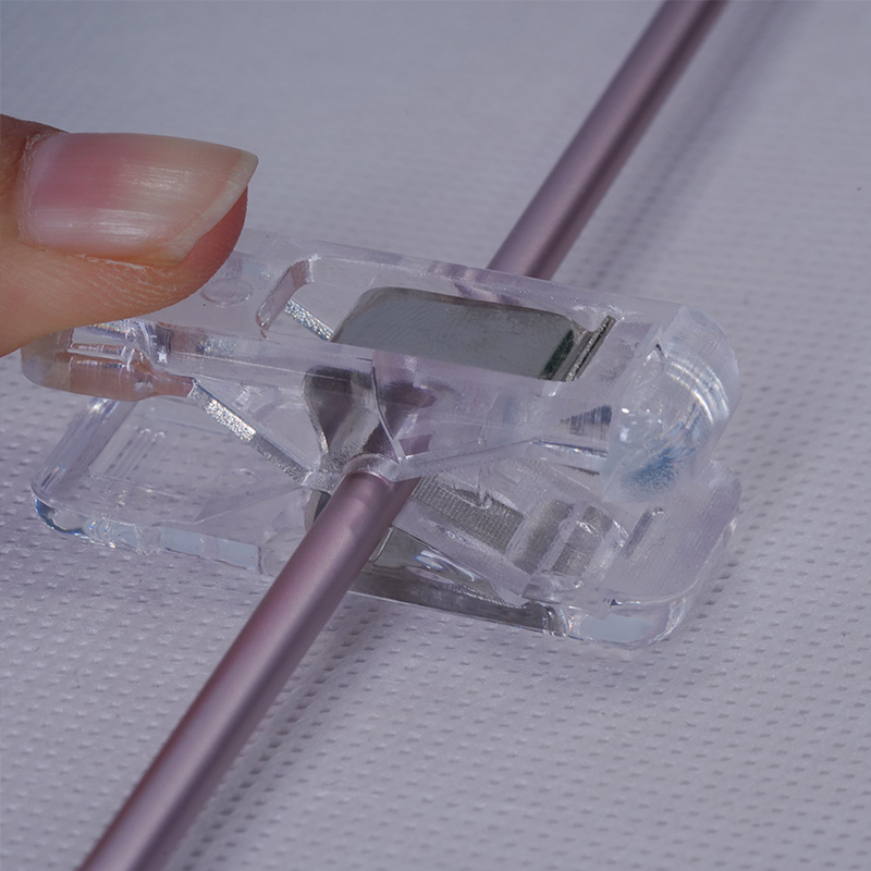 Aluminium Hanger with Clip for Kids