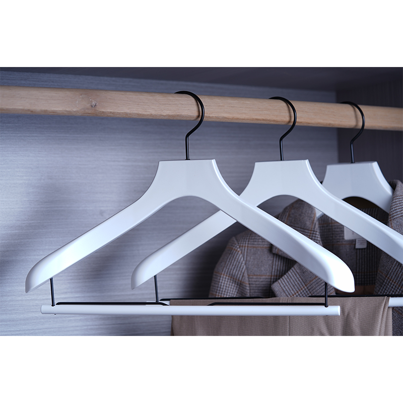 White Ultrasonic-Welded Plastic Suit Hanger with Round Bar